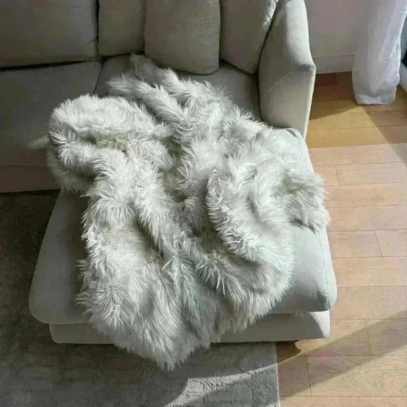 Restoration Hardware Fur White Cream Gray Throw Blanket - Picture 3 of 9
